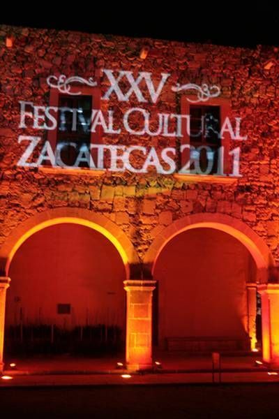 El cartel es en homenaje a Rafael Coronel
